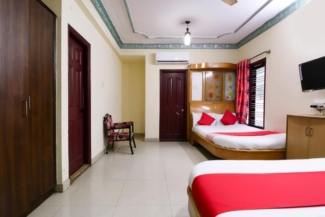 Hotel Oyo 71675 New Aishwarya Comforts Bangalore Exterior foto