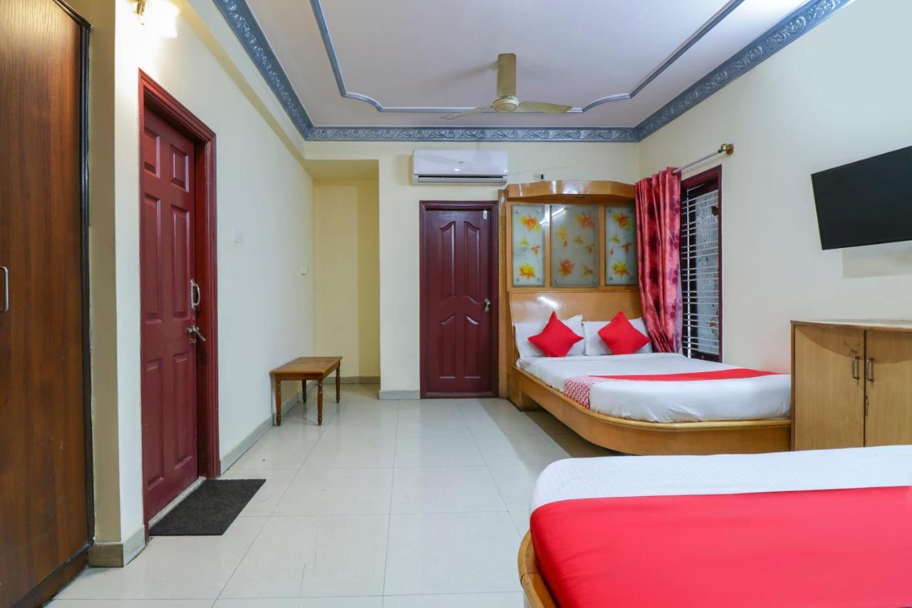 Hotel Oyo 71675 New Aishwarya Comforts Bangalore Exterior foto