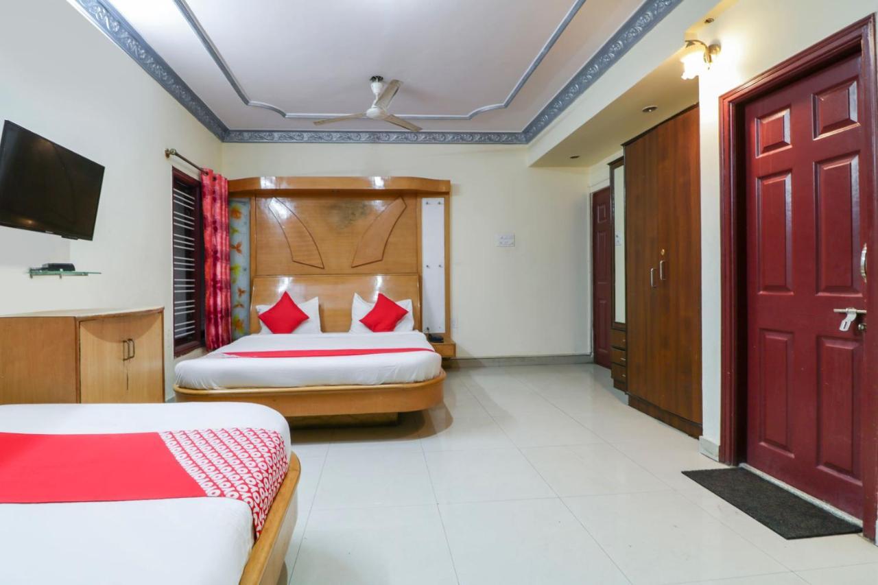 Hotel Oyo 71675 New Aishwarya Comforts Bangalore Exterior foto